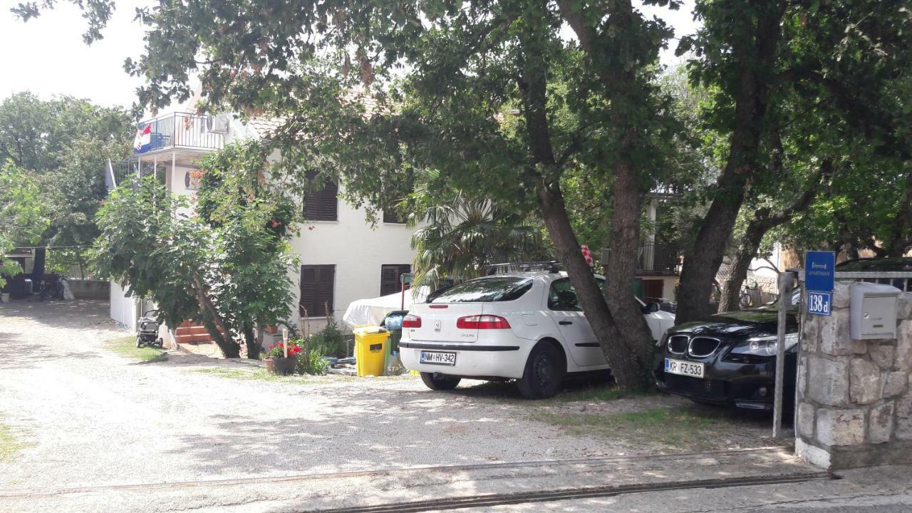 Apartmani Niessner Malinska Eksteriør billede