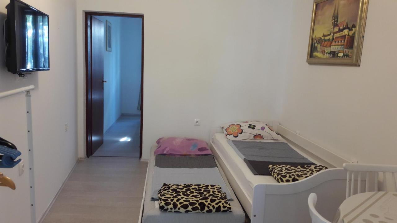 Apartmani Niessner Malinska Eksteriør billede